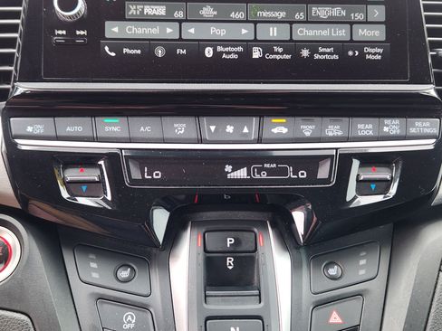 Used 2025 Honda Odyssey EX-L image 13