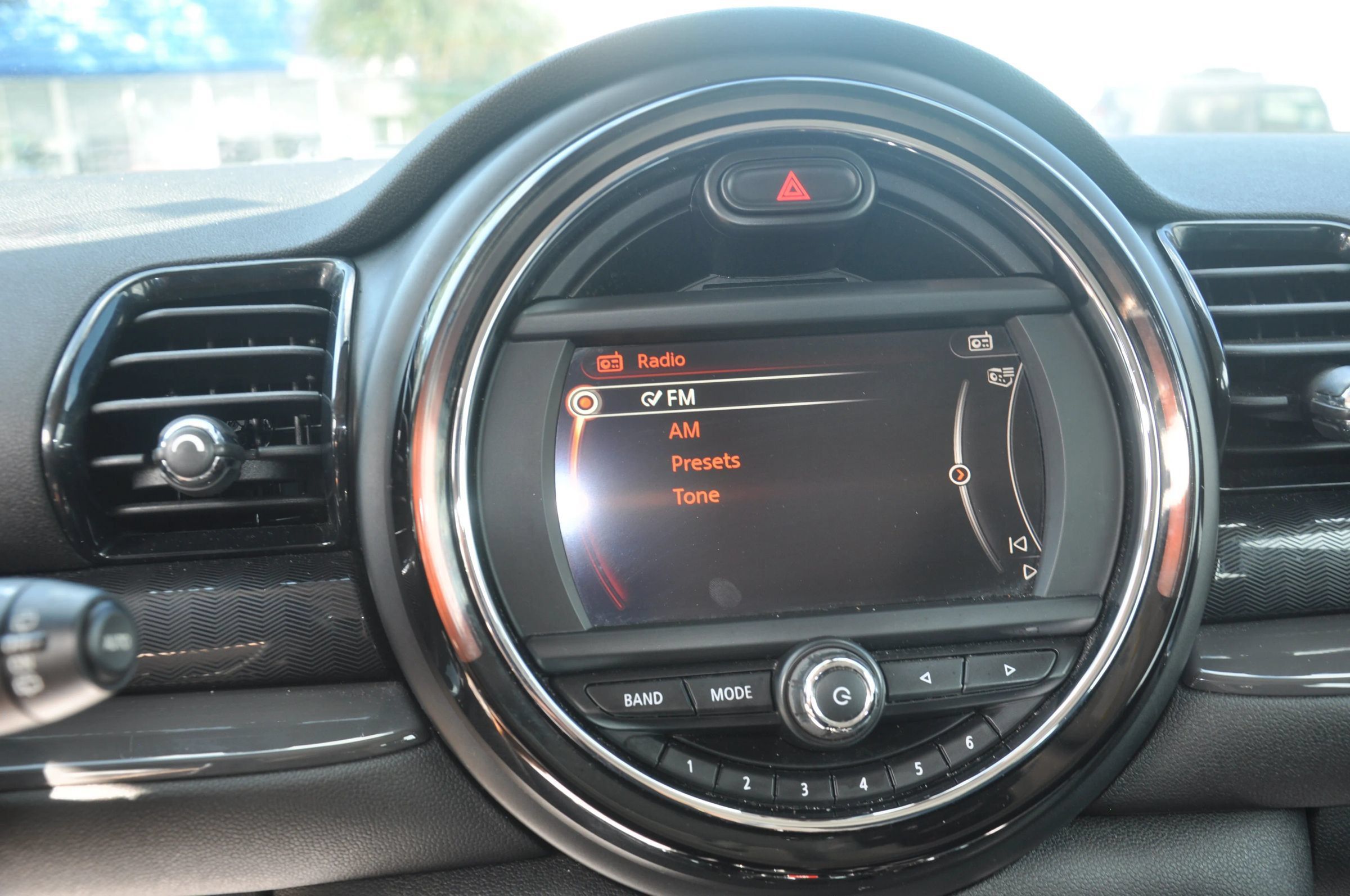 Used 2016 MINI Cooper Clubman FWD image 25