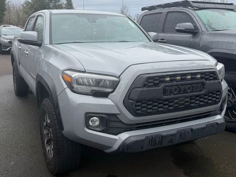 Used 2020 Toyota Tacoma TRD Off-Road w/ TRD Premium Off Road Package image 5