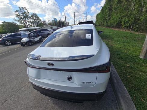 Used 2024 Lexus IS 350 F Sport RWD image 10