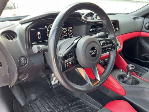 Used 2024 Nissan Z Performance w/ Floor Mat Package RWD image 2
