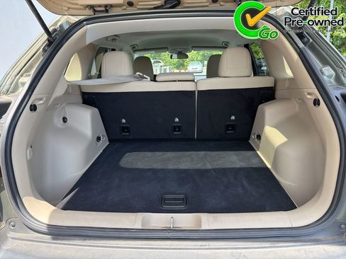 Certified 2019 Jeep Cherokee Latitude w/ Popular Appearance Group FWD image 19