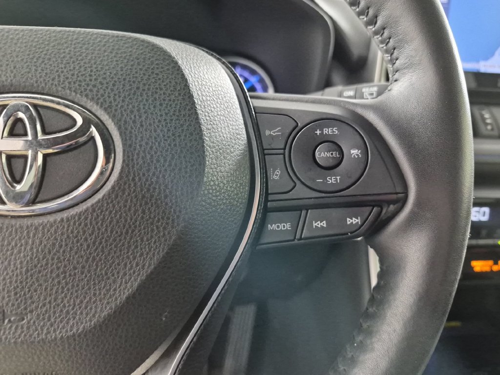 Used 2019 Toyota RAV4 XSE AWD/4WD image 15