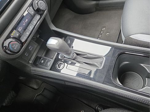 Used 2024 Nissan Kicks SR w/ SR Premium Package image 25