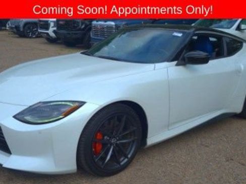 Used 2024 Nissan Z Performance w/ Floor Mat Package RWD image 1