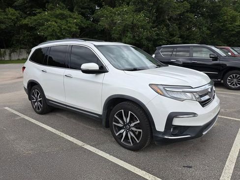 Used 2021 Honda Pilot Touring image 1