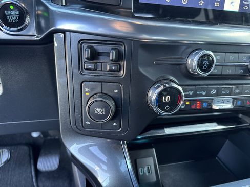 Certified 2021 Ford F150 Lariat w/ Equipment Group 502A High image 47