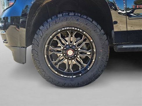 Used 2019 Chevrolet Tahoe Premier w/ Premier Plus Edition image 9