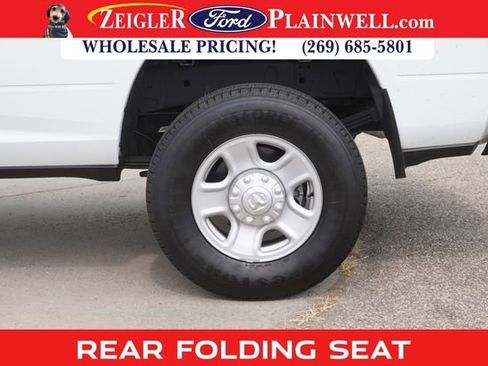 Used 2023 RAM 3500 Tradesman w/ Convenience Group image 9