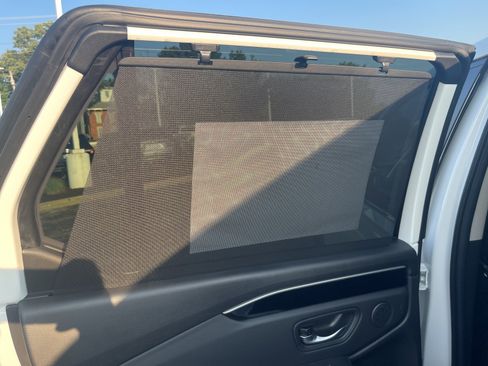 New 2025 Honda Pilot EX-L image 17