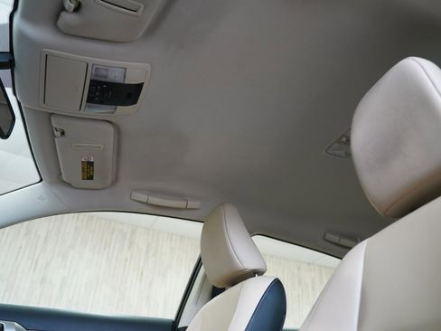 Used 2017 Lexus CT 200h CT 200h FWD image 23