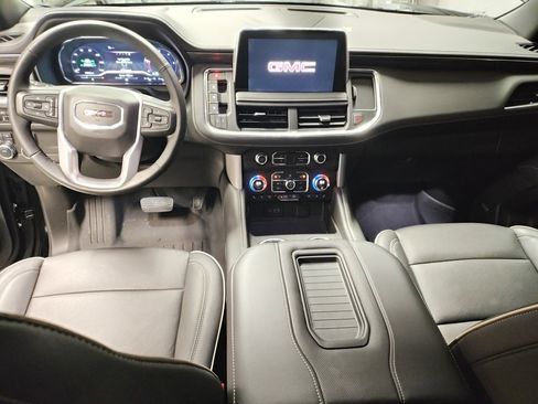 Certified 2023 GMC Yukon SLT w/ SLT Luxury Package image 32