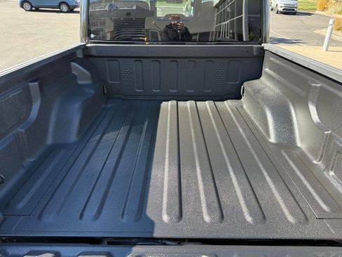 New 2025 Jeep Gladiator Sport image 13