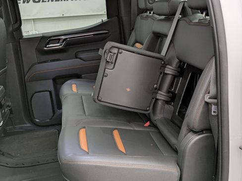 Used 2022 GMC Sierra 1500 AT4 image 27