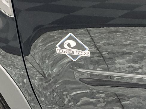 Used 2024 Ford Bronco Sport Outer Banks w/ Tech Package image 32