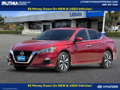 Used 2022 Nissan Altima 2.5 SV image 1