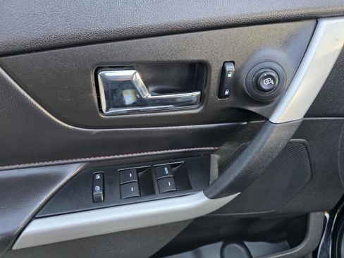Used 2014 Ford Edge SEL w/ Equipment Group 205A image 12