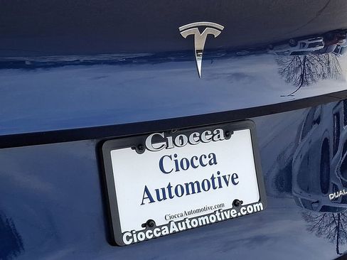 Used 2021 Tesla Model Y Long Range image 32