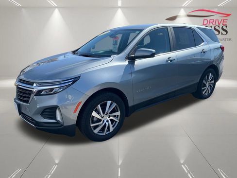 Certified 2023 Chevrolet Equinox LT FWD image 3