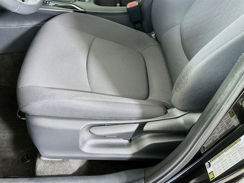 Used 2023 Toyota Corolla Cross LE w/ Moonroof Package AWD/4WD image 26