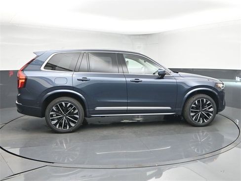New 2026 Volvo XC90 B6 Ultra image 8