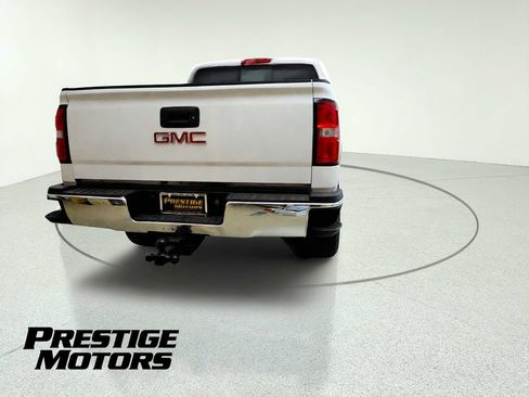 Used 2018 GMC Sierra 3500 SLE w/ SLE Fleet Preferred Package AWD/4WD image 7