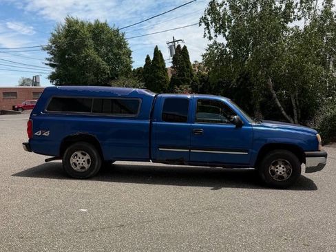 Used 2004 Chevrolet Silverado 1500 LS w/ Light Duty Power Package AWD/4WD image 7