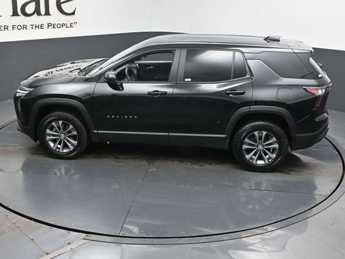 Used 2025 Chevrolet Equinox LT image 43