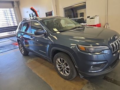 Used 2019 Jeep Cherokee Latitude Plus w/ Comfort/Convenience Group