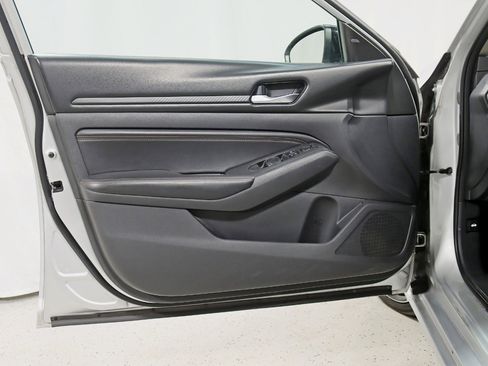 Used 2019 Nissan Altima 2.5 SR image 26