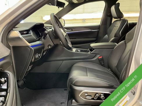 New 2025 Jeep Grand Cherokee Overland w/ Adv Protech Group III image 13