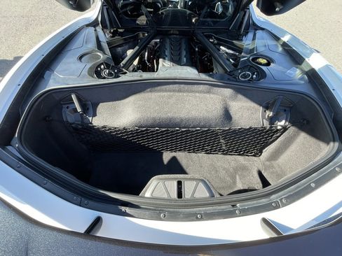 Used 2022 Chevrolet Corvette Stingray w/ Z51 Performance Package image 8