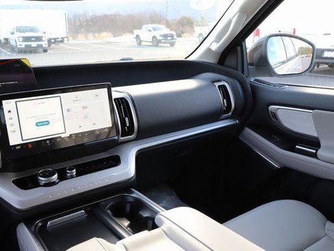 New 2026 Ford Expedition Max Active image 31