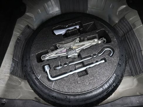 Used 2023 Honda Civic Touring image 23