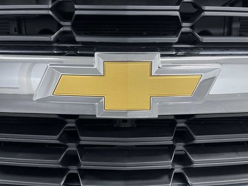 Certified 2017 Chevrolet Silverado 1500 W/T AWD/4WD image 29
