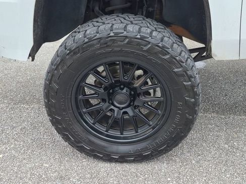 Used 2017 Chevrolet Tahoe LS RWD image 11