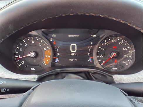 Used 2025 Jeep Compass Latitude w/ Convenience Group AWD/4WD image 16