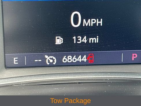 Used 2022 Chevrolet Traverse LT FWD image 9