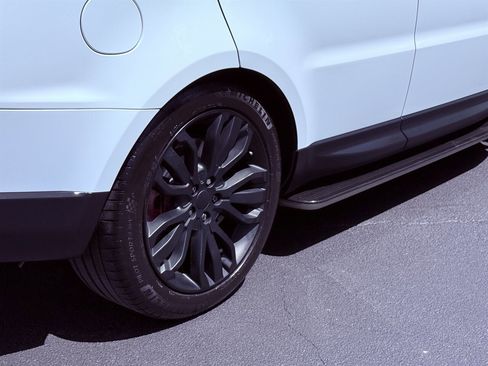 Used 2014 Land Rover Range Rover Sport Supercharged image 29