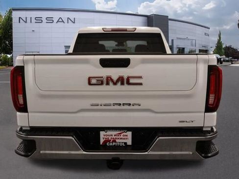 Used 2026 GMC Sierra 1500 SLT AWD/4WD image 3