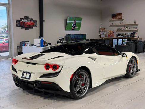 Used 2021 Ferrari F8 Tributo RWD image 21