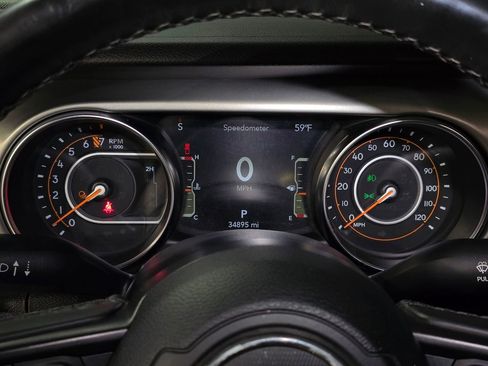 Used 2021 Jeep Gladiator Willys image 23