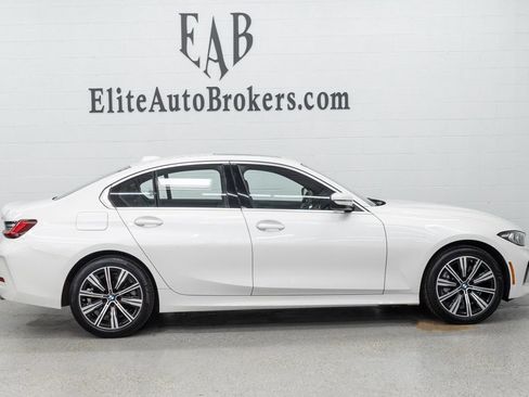 Used 2025 BMW 330i xDrive Sedan w/ Convenience Package image 5