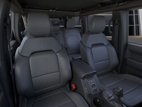 New 2025 Ford Bronco Outer Banks w/ Sasquatch Package image 10