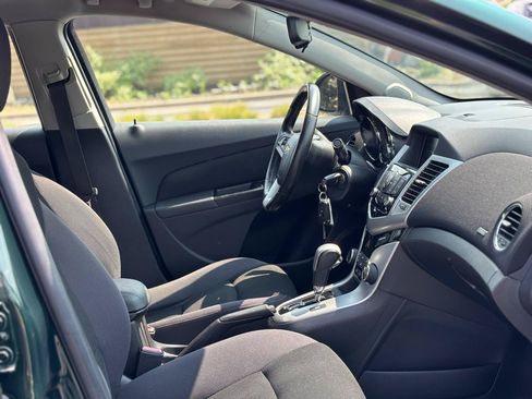 Used 2014 Chevrolet Cruze LT w/ RS Package FWD image 40