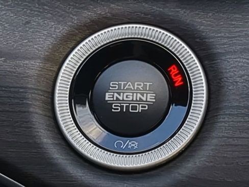 New 2025 Jeep Grand Cherokee Limited w/ Black Appearance Package image 37