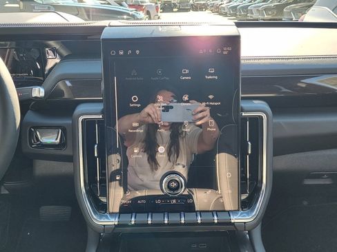 New 2026 GMC Yukon Elevation image 28