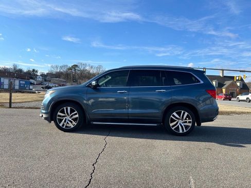 Used 2016 Honda Pilot Touring image 2