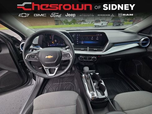 Used 2024 Chevrolet Trax LT w/ Driver Confidence Package FWD image 35