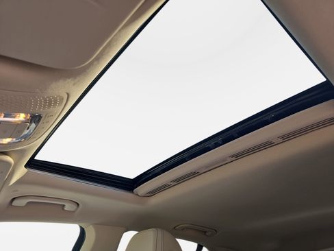 Used 2023 Mercedes-Benz GLE 350 4MATIC image 29